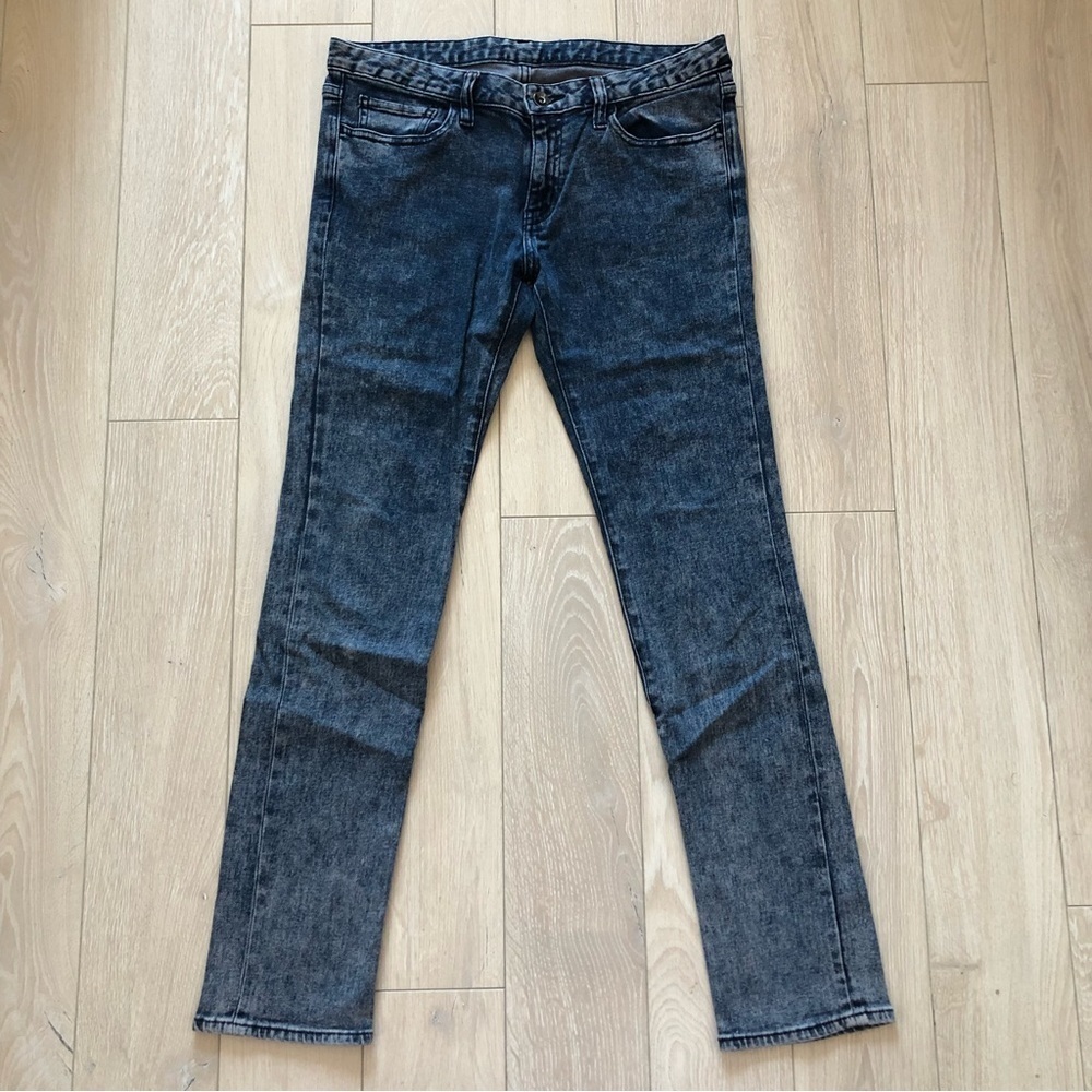 GU (Uniqlo Sister Brand) Acid Wash Skinny Jeans